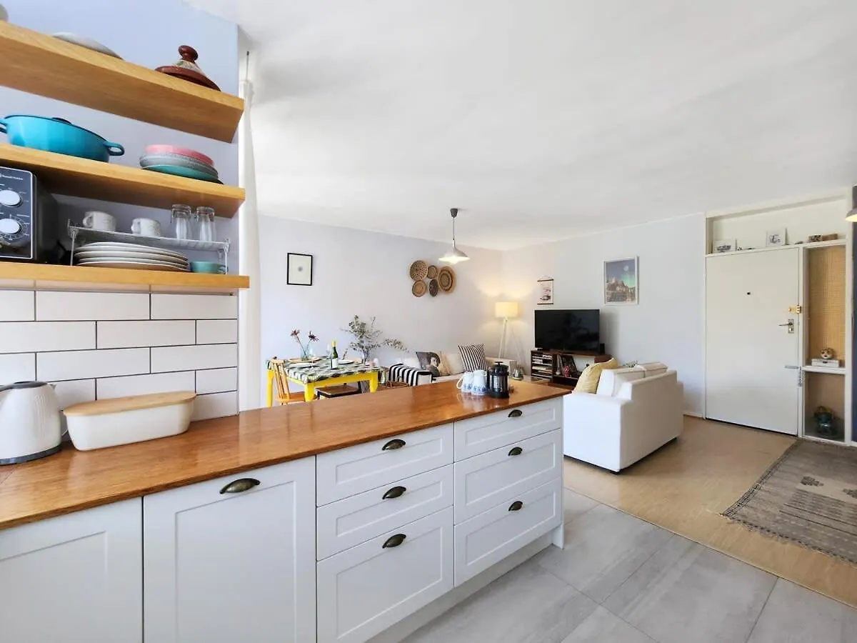 Arty, Bright,Central Spot For Couples-Wifi,Parking Cape Town 0*,  South Africa